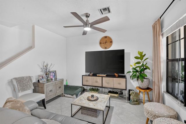 10139 Wellington Parc Drive, Wellington, FL 33449