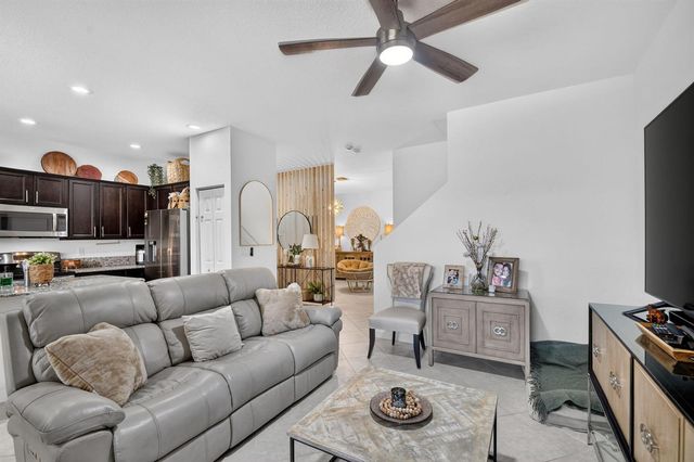 10139 Wellington Parc Drive, Wellington, FL 33449