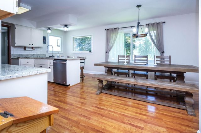 37275 31 Mile Road, Richmond, MI 48062