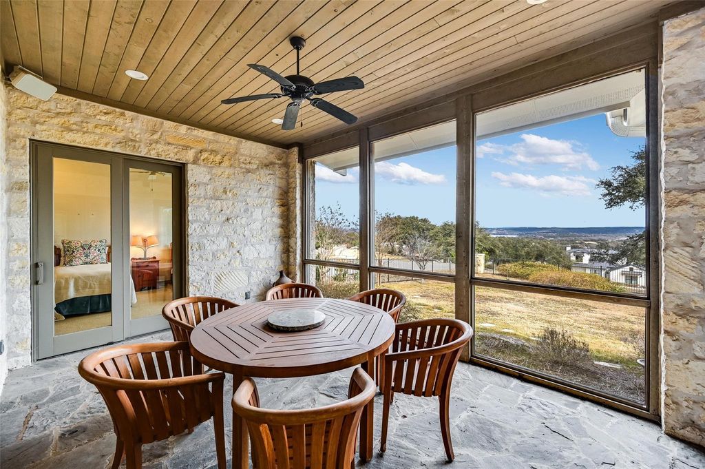 27107 Waterfall Hill PKWY, Spicewood, TX 78669