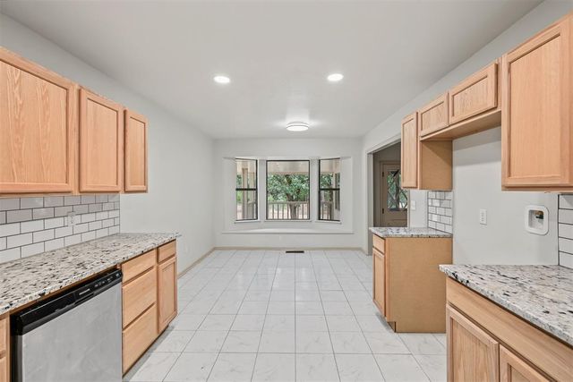 8416 Huckleberry Road, Edmond, OK 73034