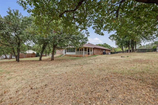 8416 Huckleberry Road, Edmond, OK 73034