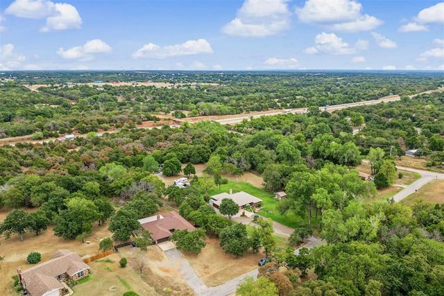 8416 Huckleberry Road, Edmond, OK 73034
