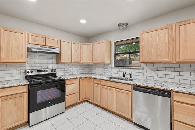 8416 Huckleberry Road, Edmond, OK 73034