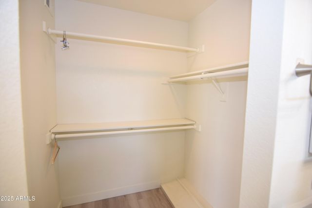 2020 W UNION HILLS Drive, Phoenix, AZ 85027