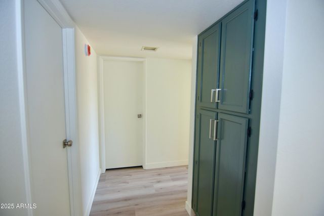 2020 W UNION HILLS Drive, Phoenix, AZ 85027