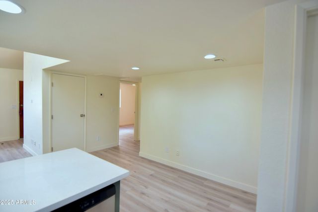 2020 W UNION HILLS Drive, Phoenix, AZ 85027