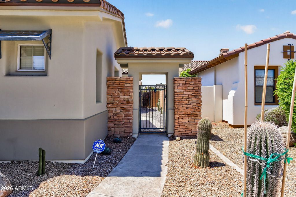 14309 W CYPRESS Street, Goodyear, AZ 85395 — photo 4