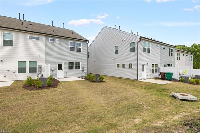 821 Falls Grove Trail, High Point, NC 27265