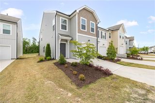 821 Falls Grove Trail, High Point, NC 27265