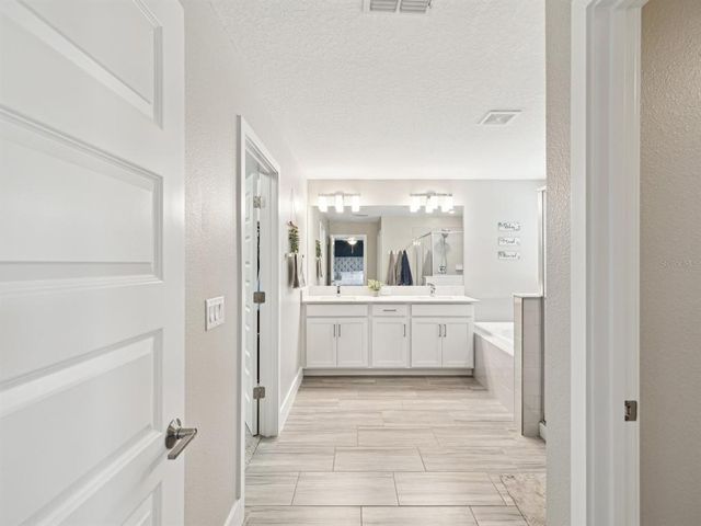 8630 CAMPUS WOODS WAY, New Port Richey, FL 34655