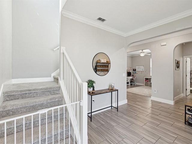8630 CAMPUS WOODS WAY, New Port Richey, FL 34655