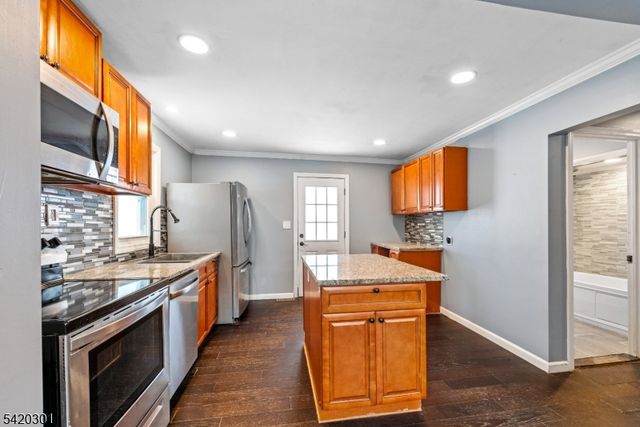 50 E Shore Dr, Vernon Twp., NJ 07462