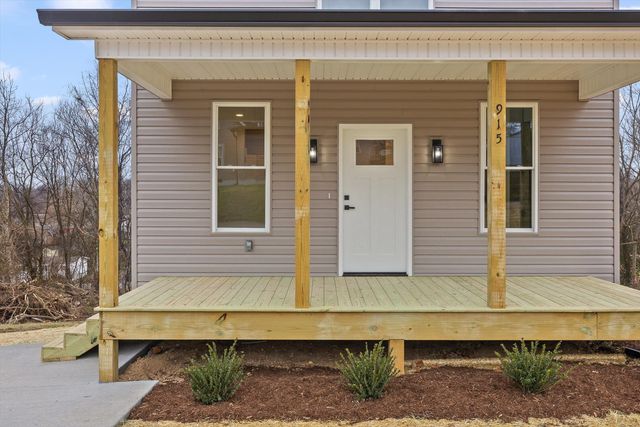 915 2nd Street NE, Cleveland, TN 37311