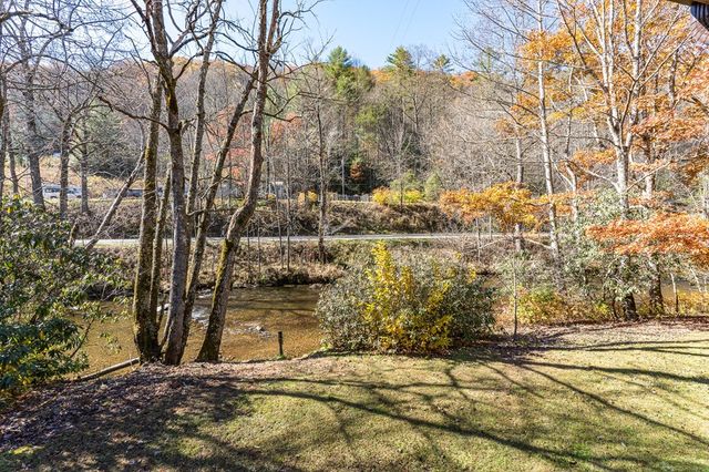 165 Riverview Drive, Robbinsville, NC 28771