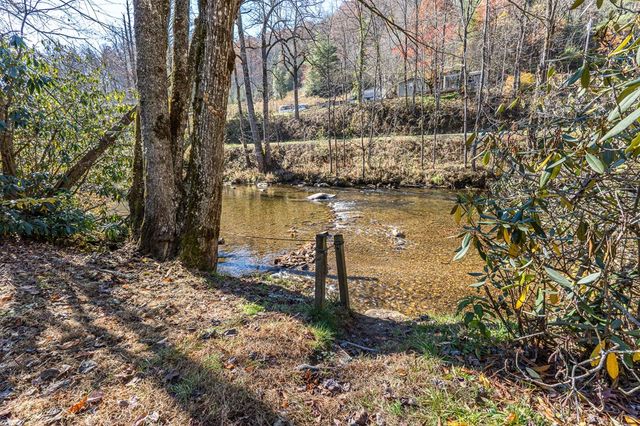 165 Riverview Drive, Robbinsville, NC 28771