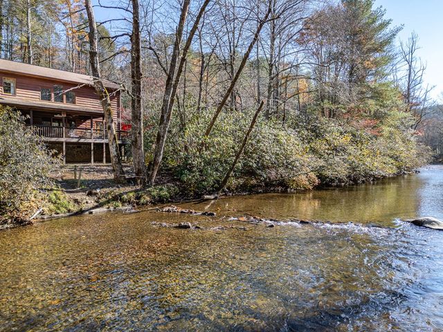 165 Riverview Drive, Robbinsville, NC 28771
