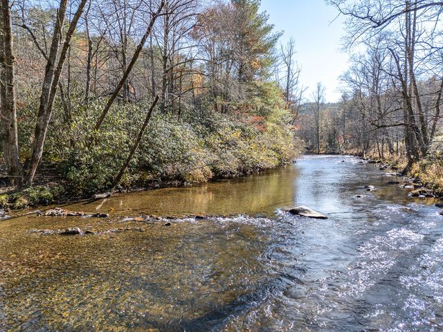 165 Riverview Drive, Robbinsville, NC 28771