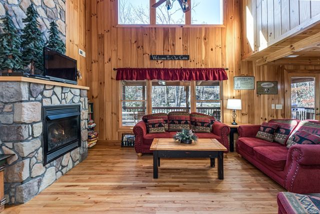 165 Riverview Drive, Robbinsville, NC 28771