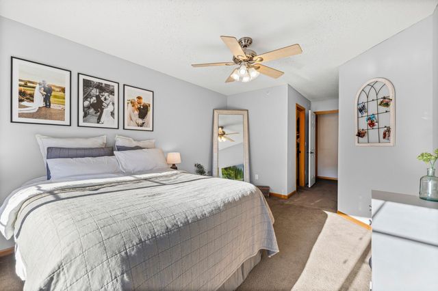 13733 54th Avenue N, Plymouth, MN 55446