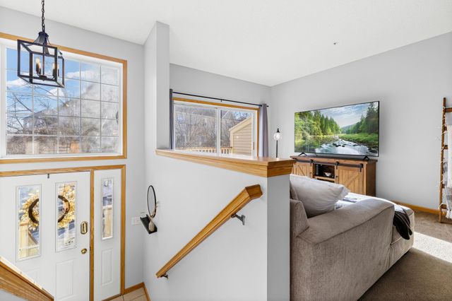 13733 54th Avenue N, Plymouth, MN 55446