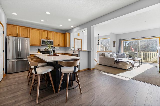 13733 54th Avenue N, Plymouth, MN 55446