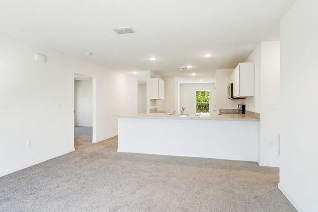 2102 SE HOLLAND ST New, Port St Lucie, FL 34952
