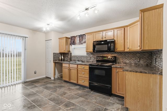 11502 Presidio Drive, Indianapolis, IN 46235