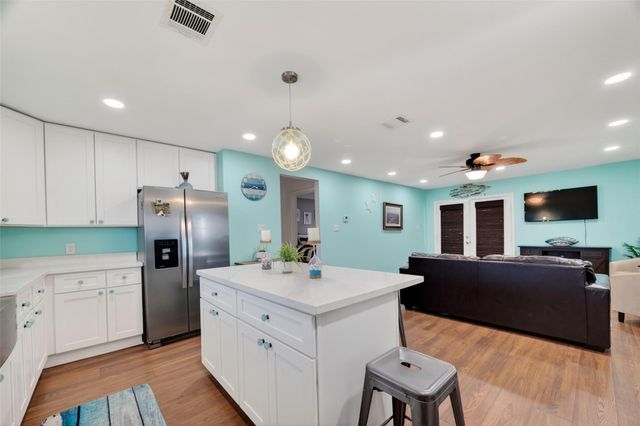 154 Poop Deck Lane, Freeport, TX 77541