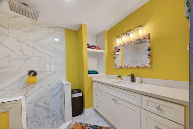 154 Poop Deck Lane, Freeport, TX 77541