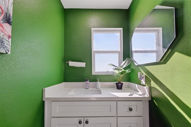 154 Poop Deck Lane, Freeport, TX 77541