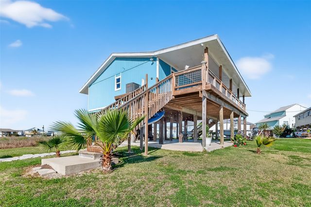 154 Poop Deck Lane, Freeport, TX 77541
