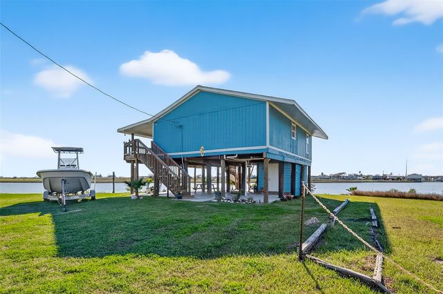 154 Poop Deck Lane, Freeport, TX 77541