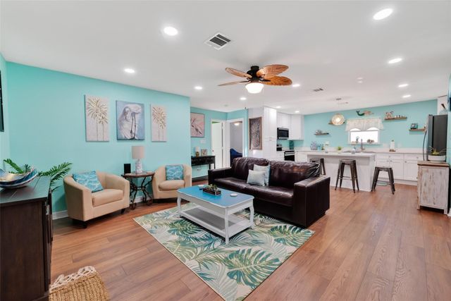 154 Poop Deck Lane, Freeport, TX 77541