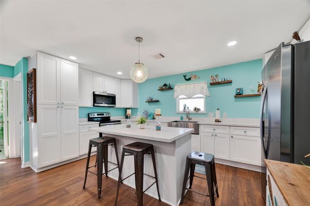 154 Poop Deck Lane, Freeport, TX 77541