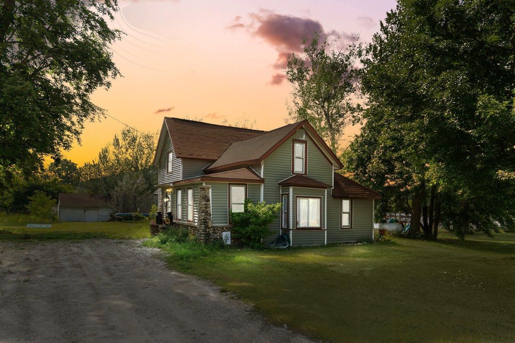 6531 N 35 Road, Manton, MI 49663