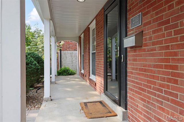 2313 Saint Clair Avenue, Brentwood, MO 63144