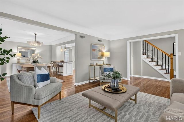 2313 Saint Clair Avenue, Brentwood, MO 63144