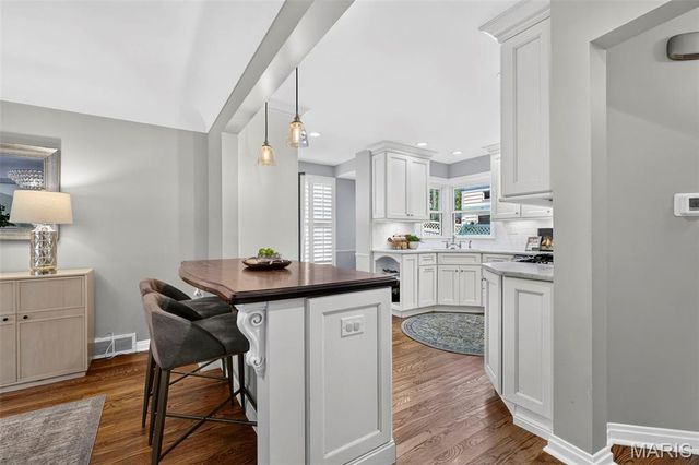 2313 Saint Clair Avenue, Brentwood, MO 63144