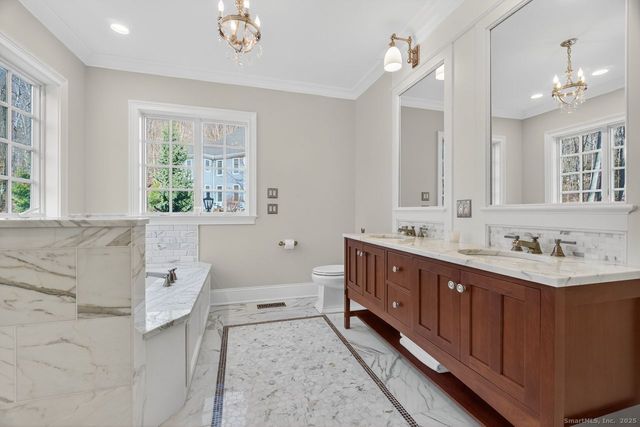 401 Fox Hopyard Road, East Haddam, CT 06423