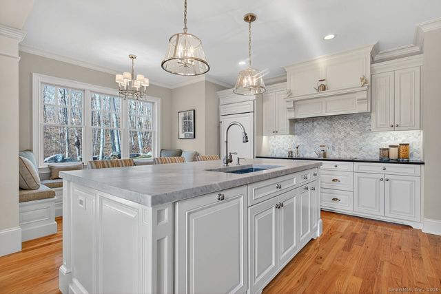 401 Fox Hopyard Road, East Haddam, CT 06423