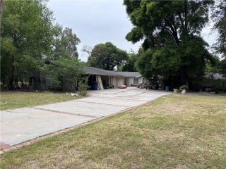 22665 Califa Street, Woodland Hills, CA 91367