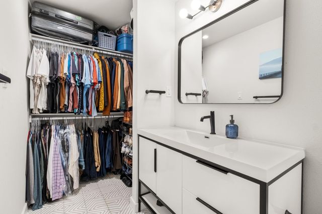 1213 Hollow Creek DR 3, Austin, TX 78704