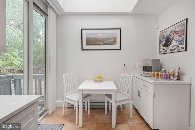 3512 30TH ST NW, Washington, DC 20008