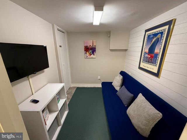 3512 30TH ST NW, Washington, DC 20008
