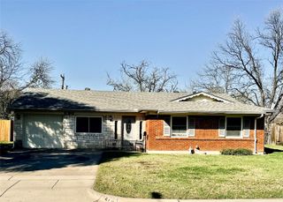 4704 Carlyle Drive, Fort Worth, TX 76132