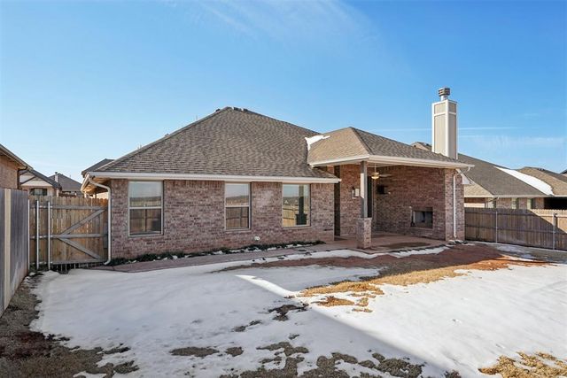8201 NW 161st Terrace, Edmond, OK 73013