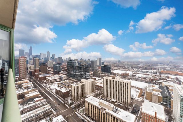 111 W Maple Street 3110, Chicago, IL 60610