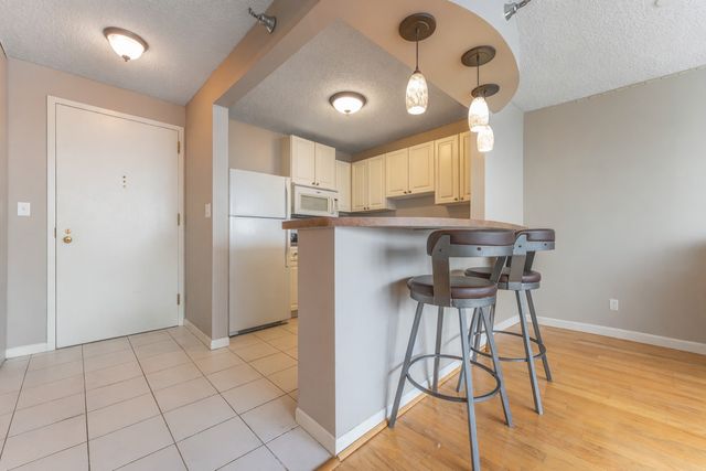 111 W Maple Street 3110, Chicago, IL 60610