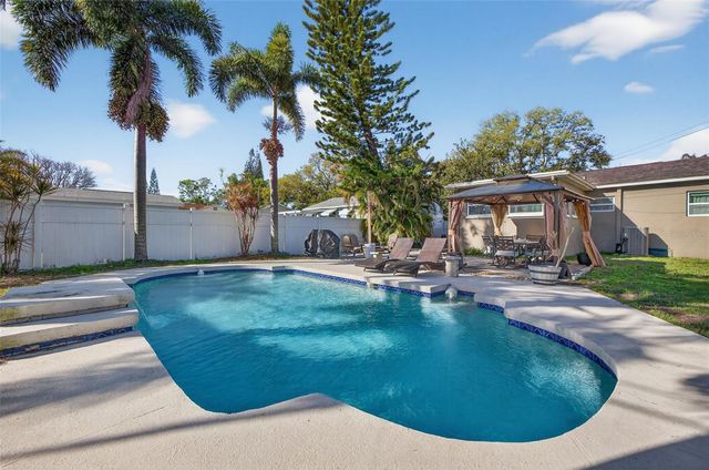 3911 21ST STREET N, St Petersburg, FL 33714